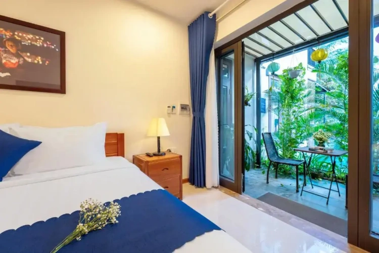 Deluxe Double room with pool view