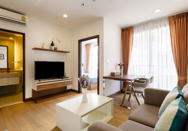 1 Bedroom Suite with balcony and with city view
