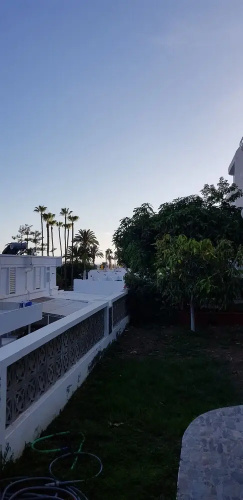 Luxury 2 bedroom APT 50 m from beach