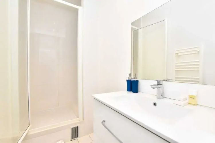 Charming Flat -2br/6p- Montorgueil