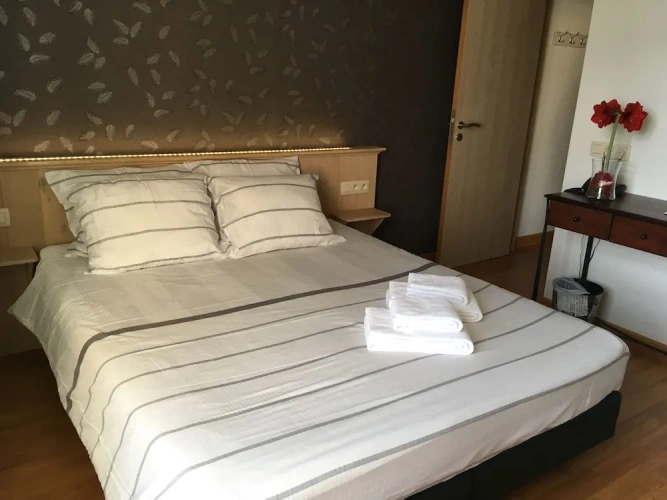2 Bedrooms Comfort room