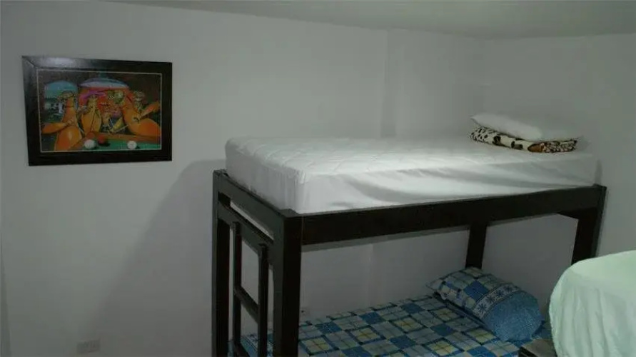 Hostal El Hangar 65