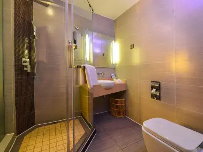 Five Star Holiday Hotel