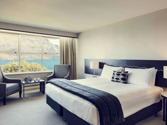 Deluxe Double room with lake view