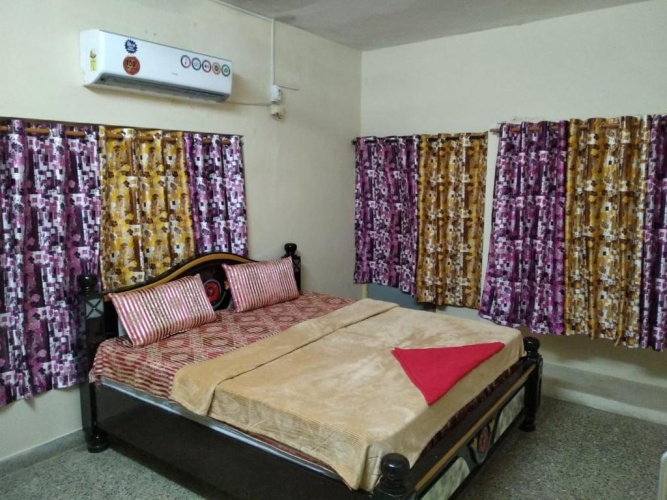 3 Bedrooms Cottage