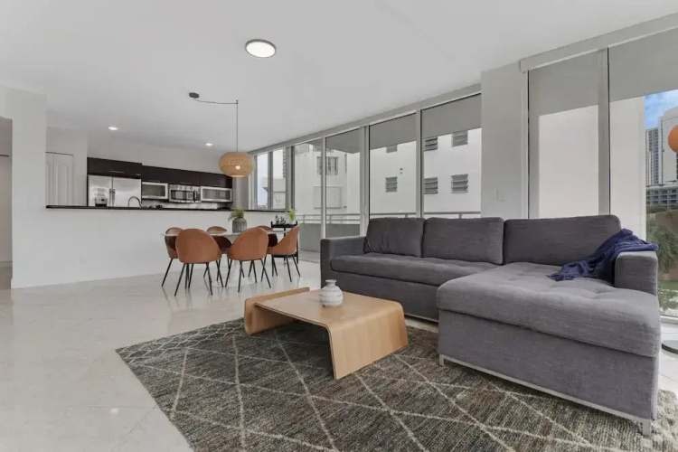 Roami at Sunny Isles