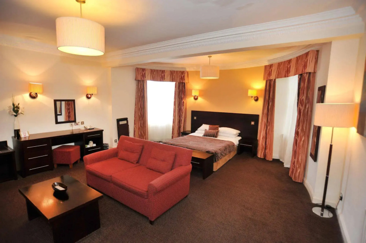The Golden Lion Hotel