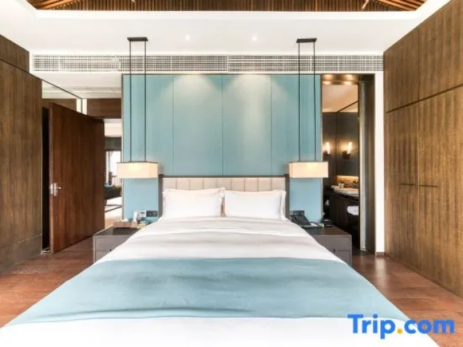 2 Bedrooms Suite with river view