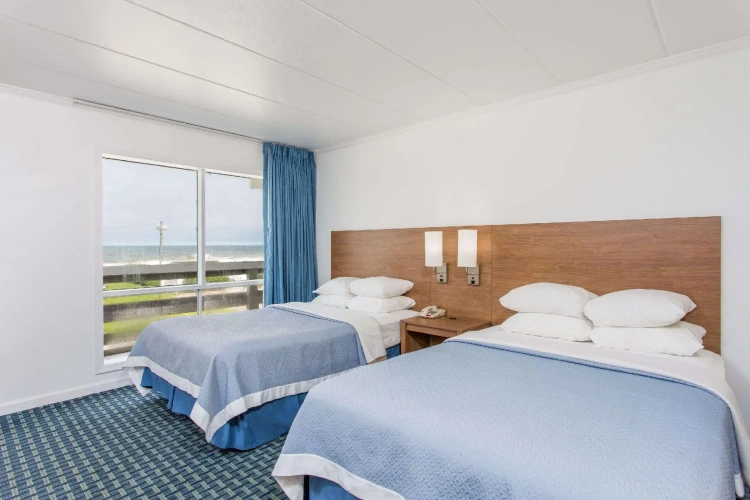 Standard Quadruple room with ocean view