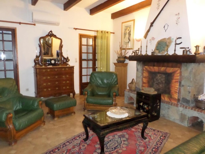 3 Bedrooms Cottage