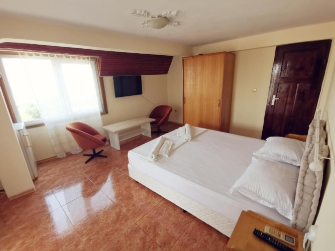 Deluxe Double room with balcony and with sea view