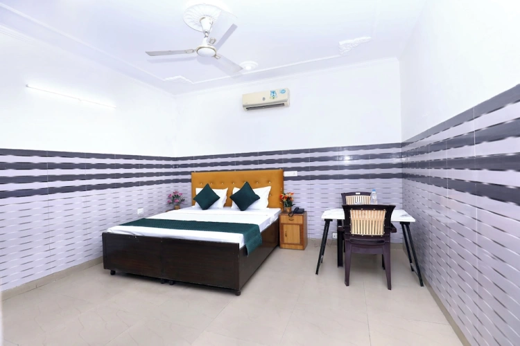 Deluxe Double room