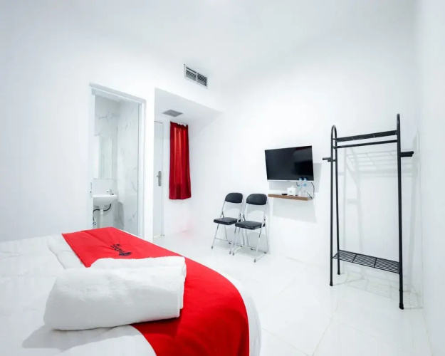 RedDoorz Near Jalan Cikini