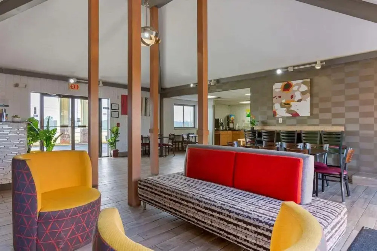 Quality Inn & Suites North