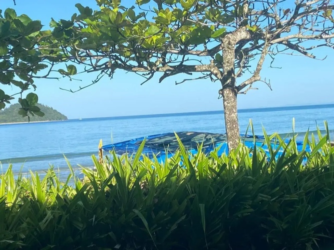 Suítes Pé na Areia