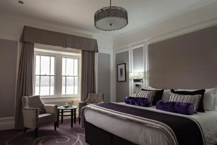 Standard Double room with lake view