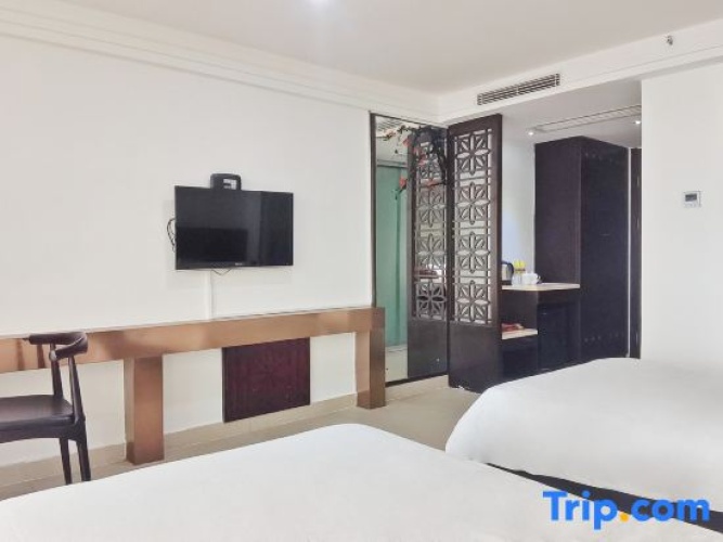 Standard Twin room with sea view