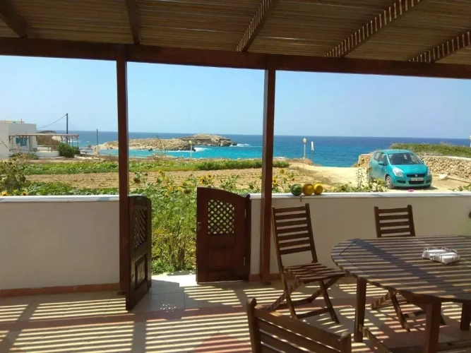 2 Bedrooms Cottage