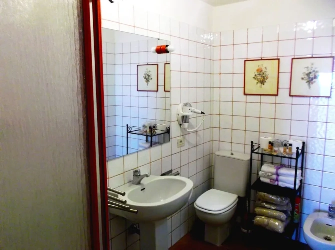 2 Bedrooms Comfort Basement Suite
