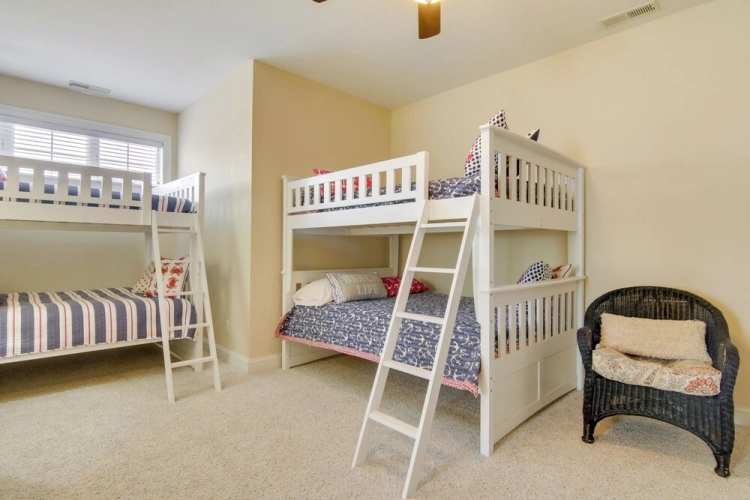 3 Bedrooms Apartment