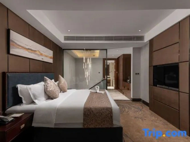 Deluxe Duplex Suite with river view