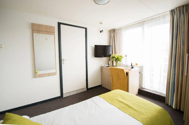 Hotel Nes