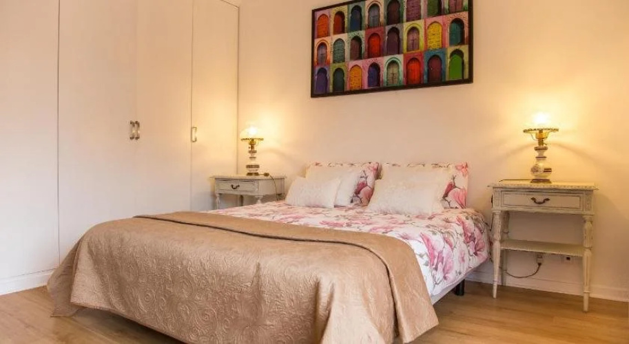 Petunia - Guest House