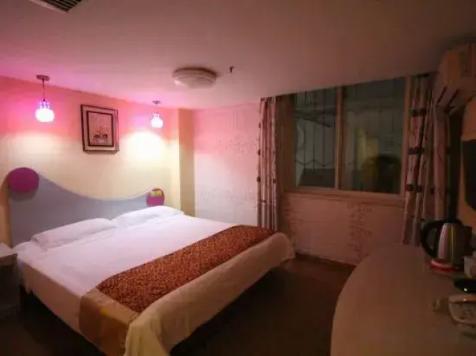 Lantai Hotel