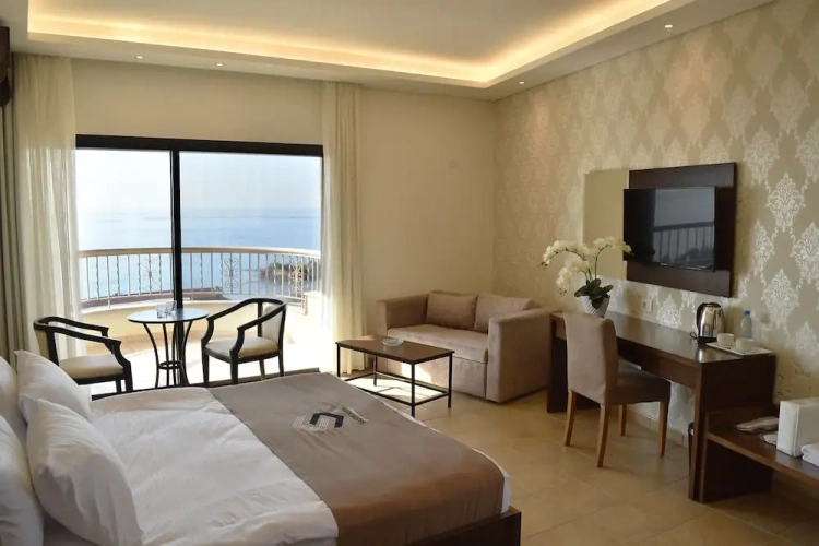 Junior Suite with balcony