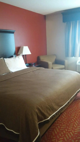 Grandstay Hotel & Suites
