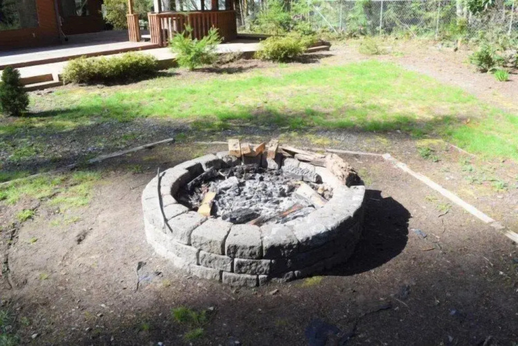 Hopes Cabin