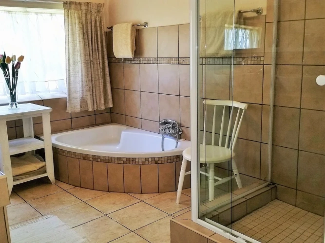 2 Bedrooms Cottage