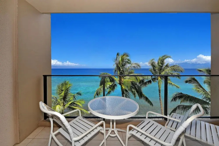 Mahana 713 by RedAwning