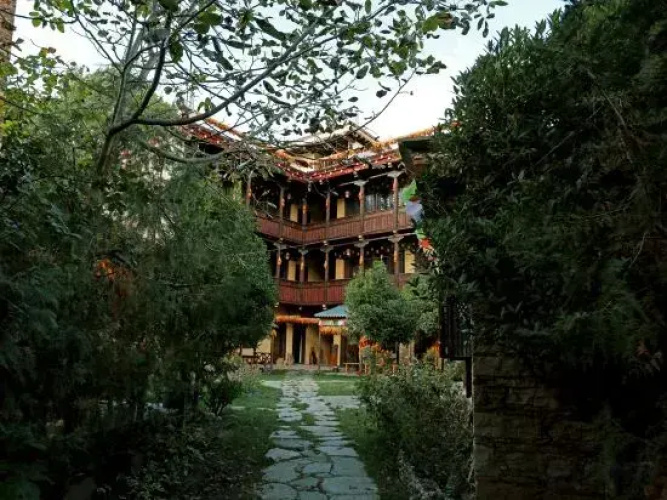 Shangmo Culture Theme Hotel