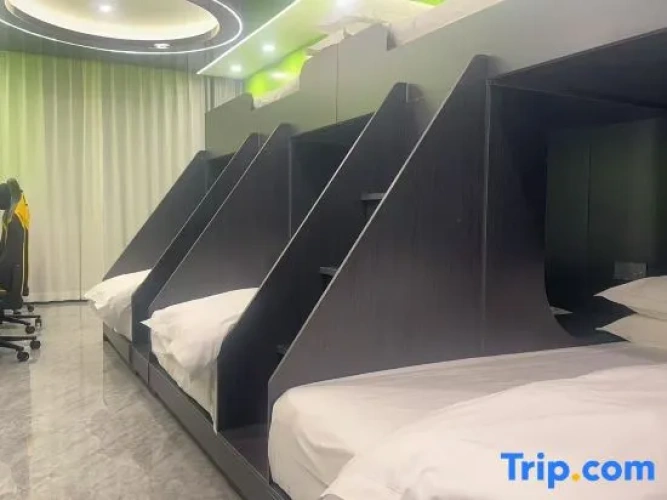 Standard Quintuple room