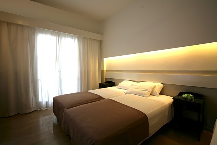 2 Bedrooms Apartment with sea view