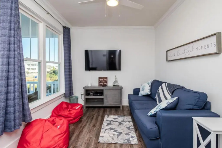 Long Call by Oak Island Accommodations