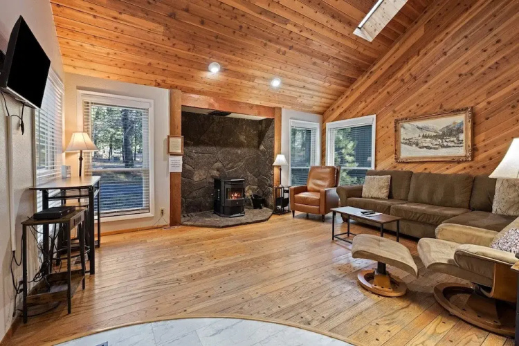 Sequoia 14 2 Bedroom Home