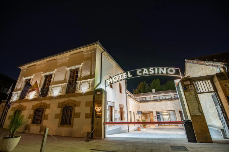 Hospedium Hotel Casino del Tormes