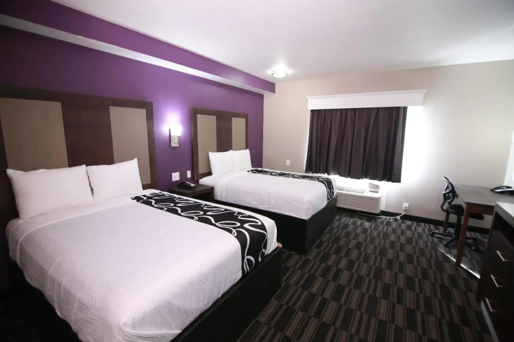 Home Inn and Suites