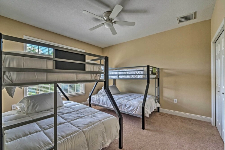 3 Bedrooms Cottage