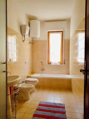 3 Bedrooms Apartment