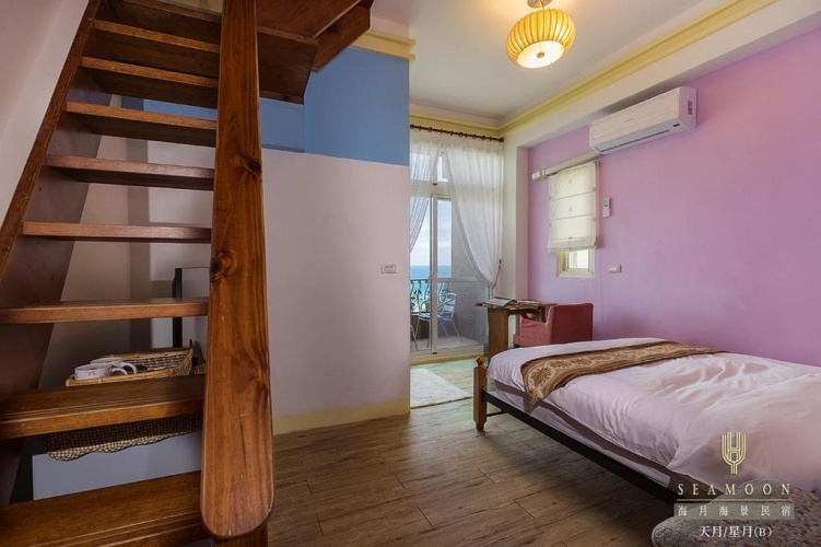 Standard Quadruple room with sea view