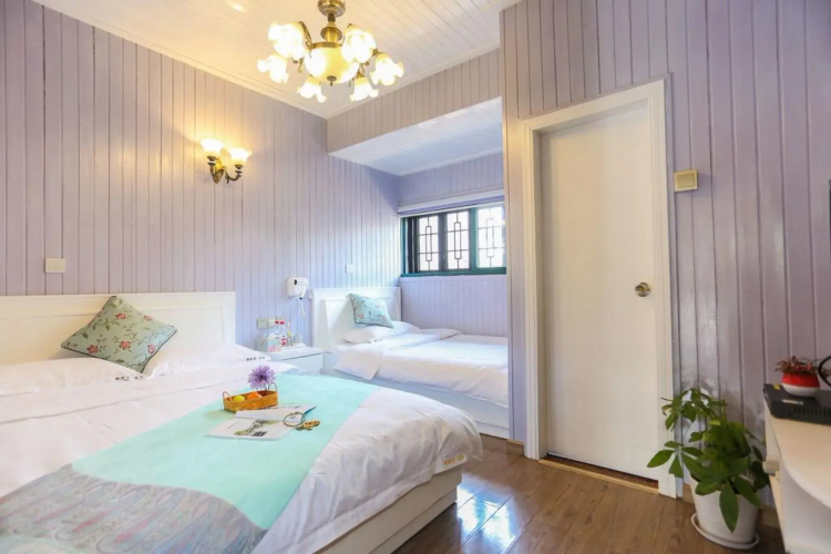 Wuzhen Jingyou Inn