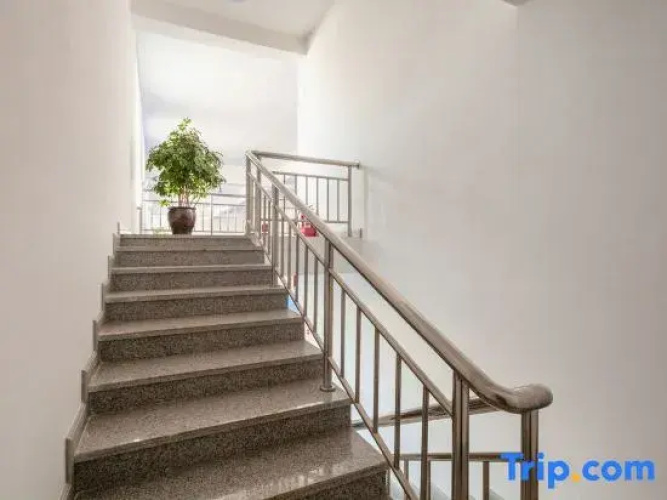 Yide Express Hotel