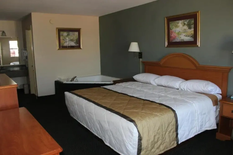Deluxe Single room