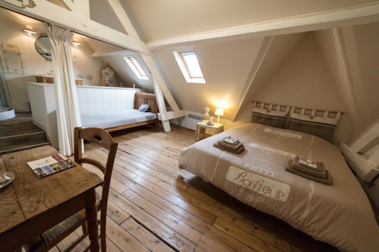 Standard Double room with view