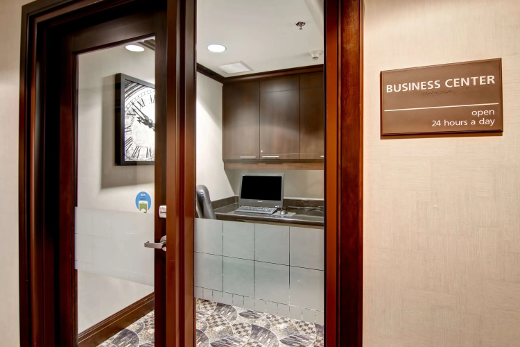 Hampton Inn by Hilton Toronto Airport Corporate Centre