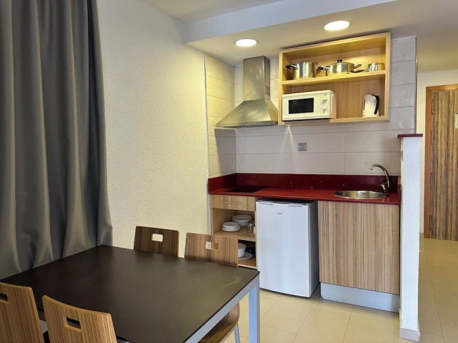 2 Bedrooms Comfort Apartment with balcony and with partial sea view