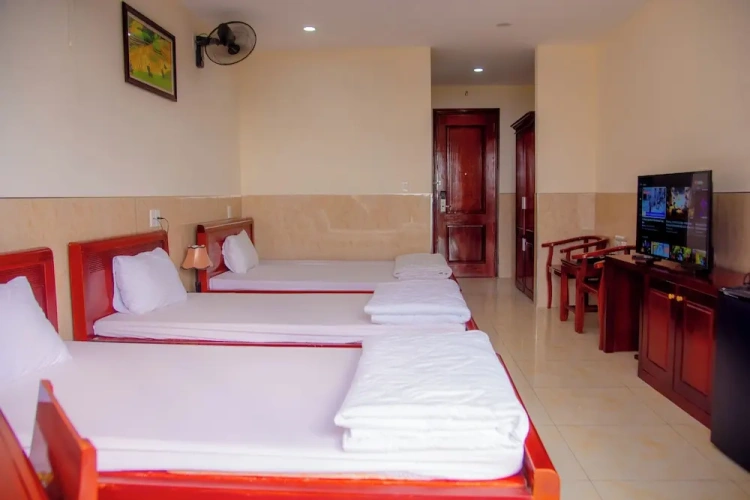 Standard Triple room with balcony